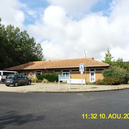 ゲストハウス Maison De Campagne En Campagne Renovee