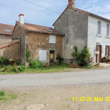 Maison De Campagne En Campagne Renovee ゲストハウス Moussac-sur-Vienne